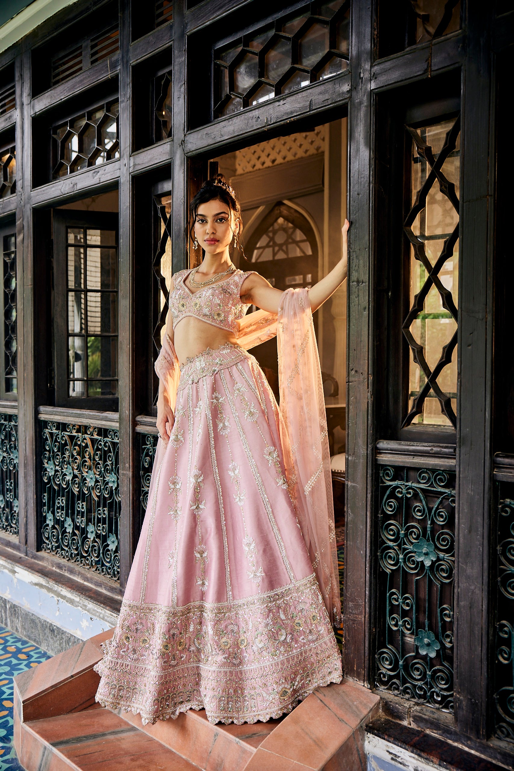 Themis Lehenga Set