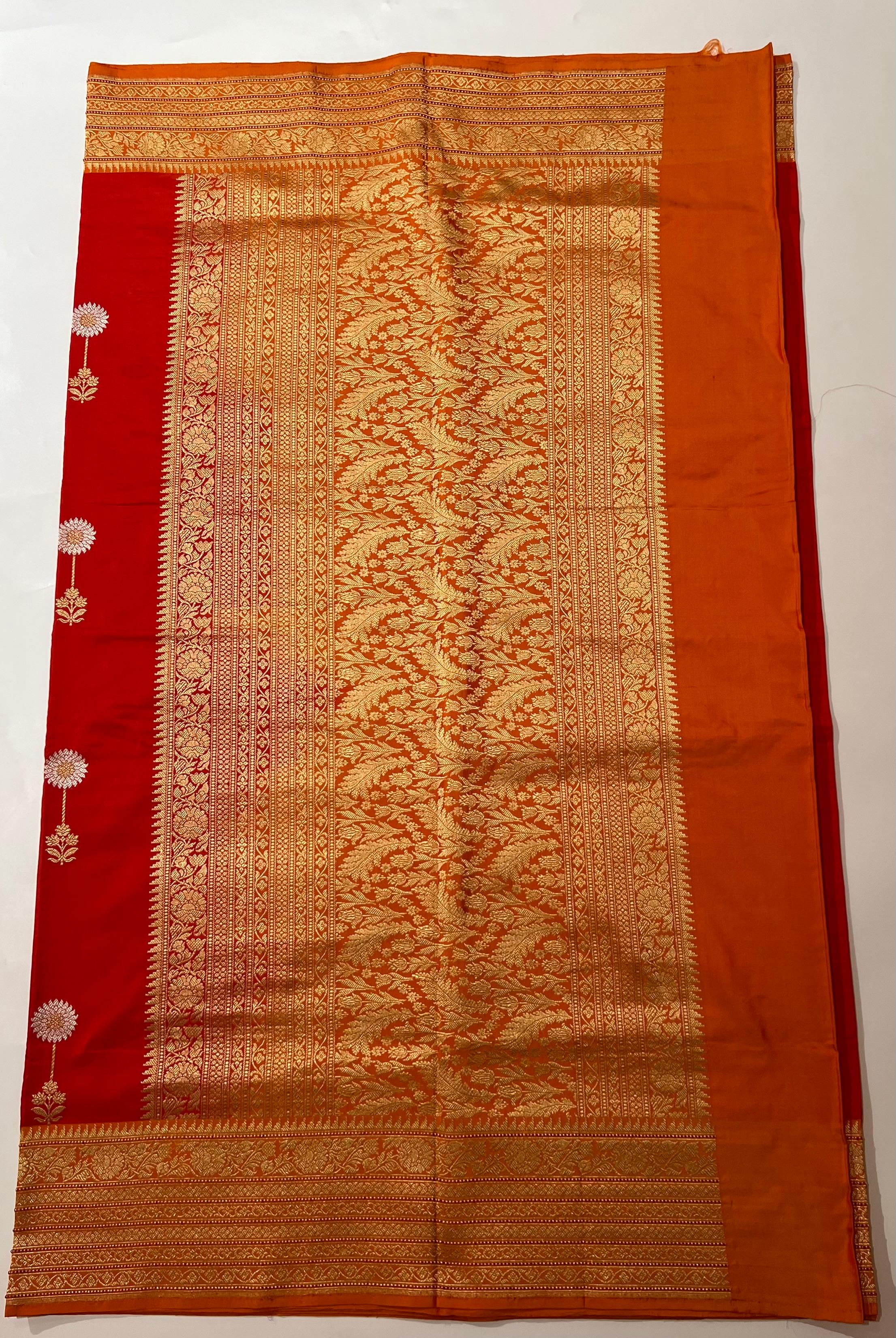 Small flower motifs red banarasi saree