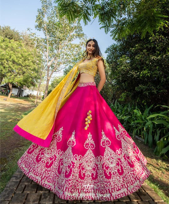 Husnara Lehenga Set